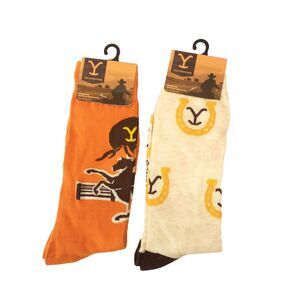 Paramount Yellowstone TV Show Horse 2 Pair Adult Men Crew Size 6-12 NWT Western